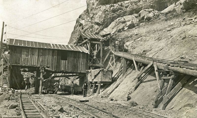 Fichier:Miramas Estaque Broyeur 530 1912 G Moullet.jpg